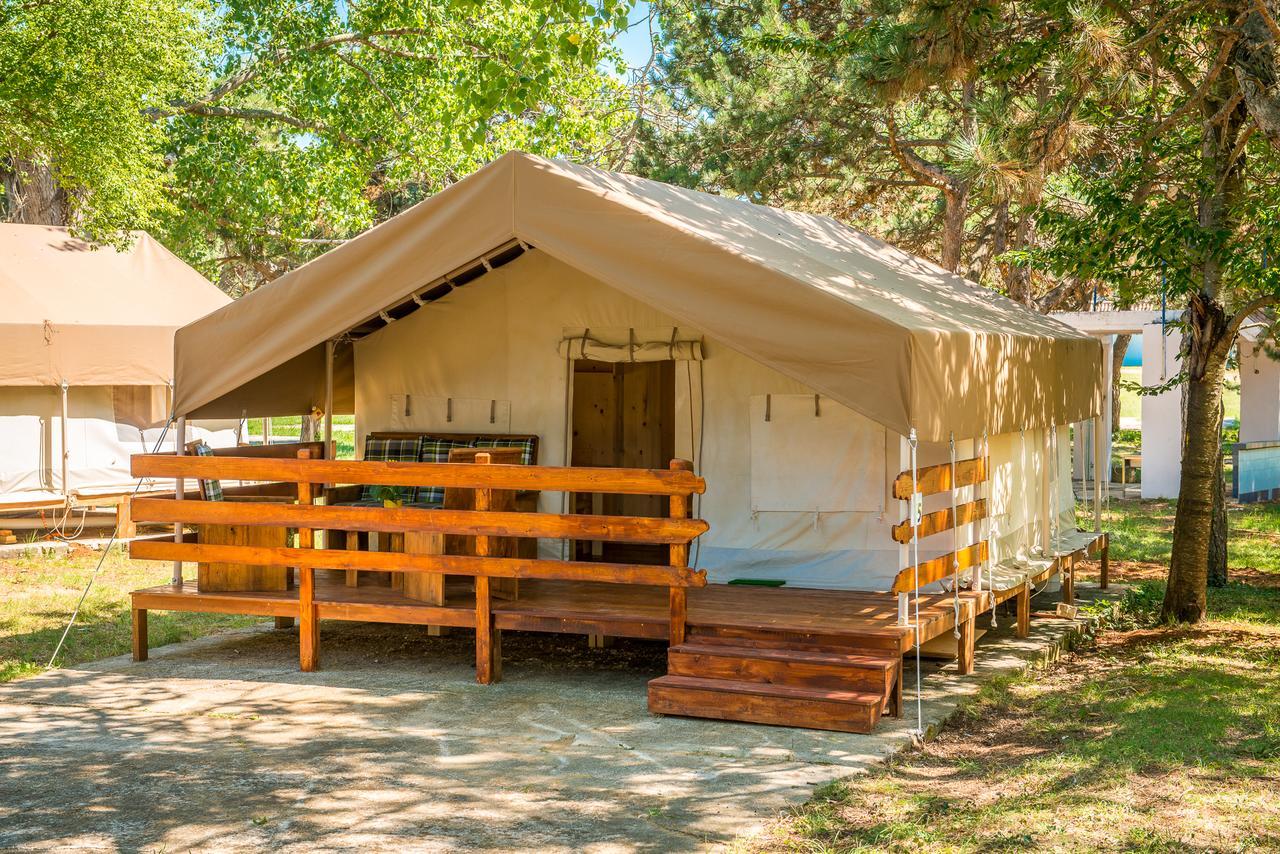 Sunflower Camping Savudrija Ngoại thất bức ảnh