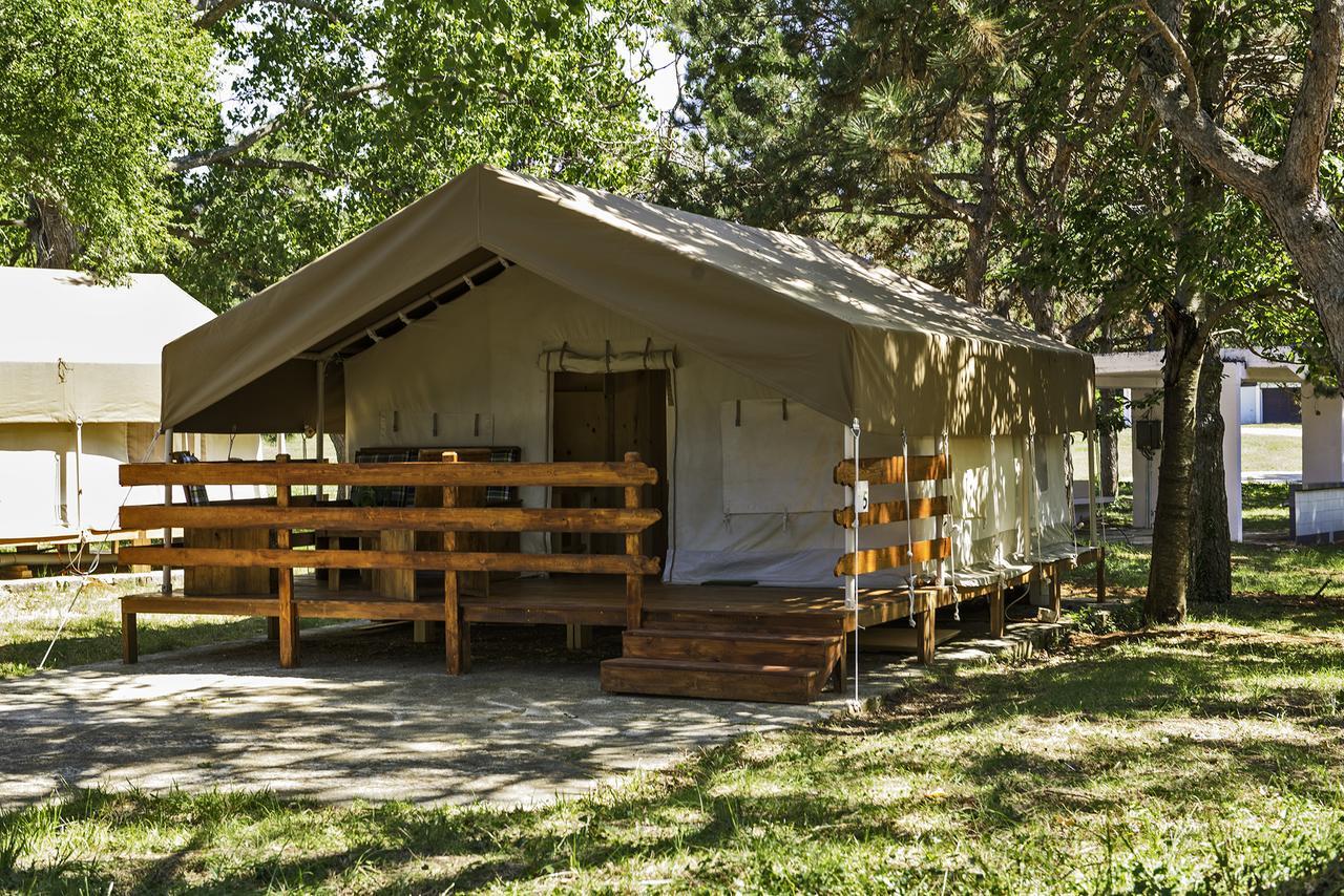 Sunflower Camping Savudrija Ngoại thất bức ảnh
