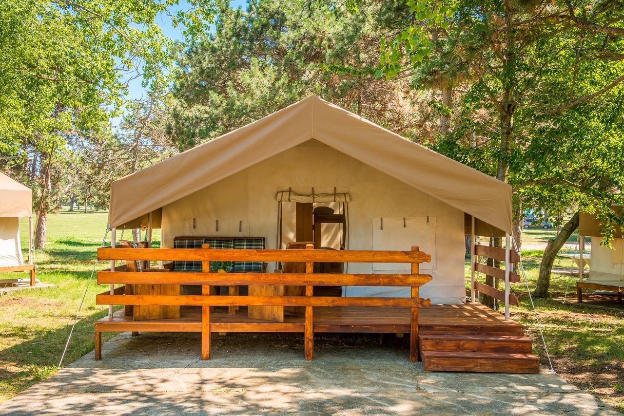 Sunflower Camping Savudrija Ngoại thất bức ảnh